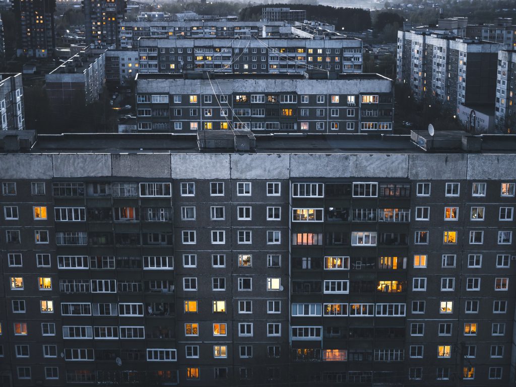 Bilde av boligblokker i Russland